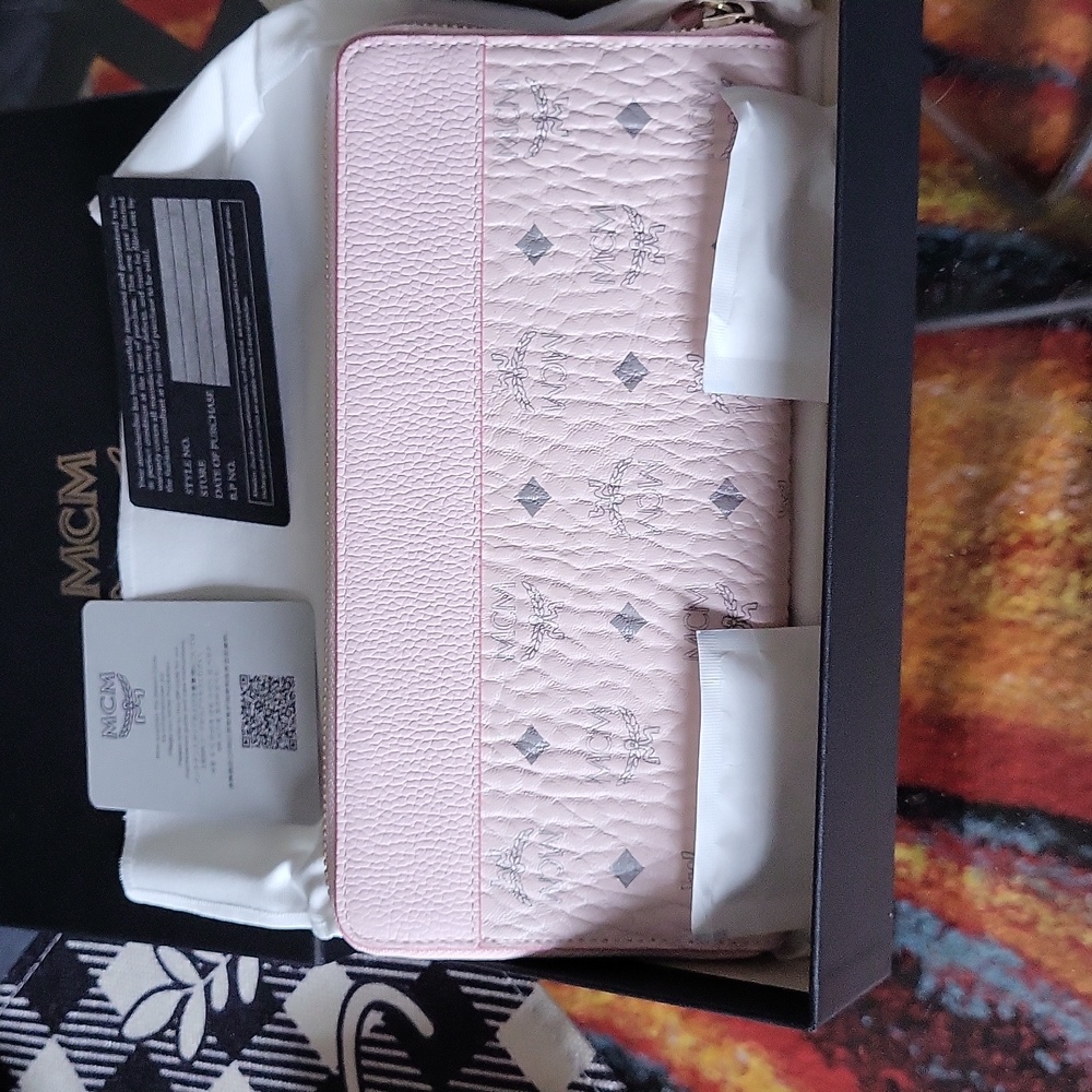 Mcm Hp   limited  edition  light grey pink collection large zip wallet five 🌟